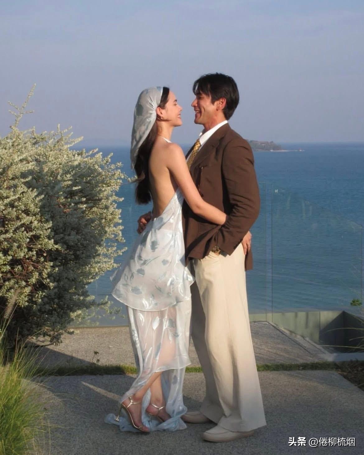 Nadech、Yaya一起参加好友婚礼。。期待417的首场大婚典礼。。[鼓掌][