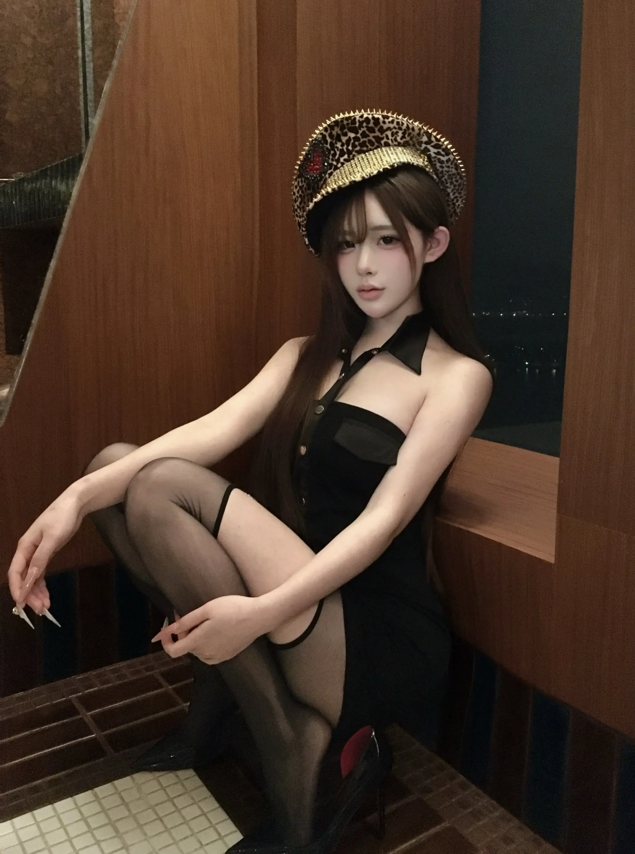 全世界都在欺负我，哥哥你抱抱我好不好？