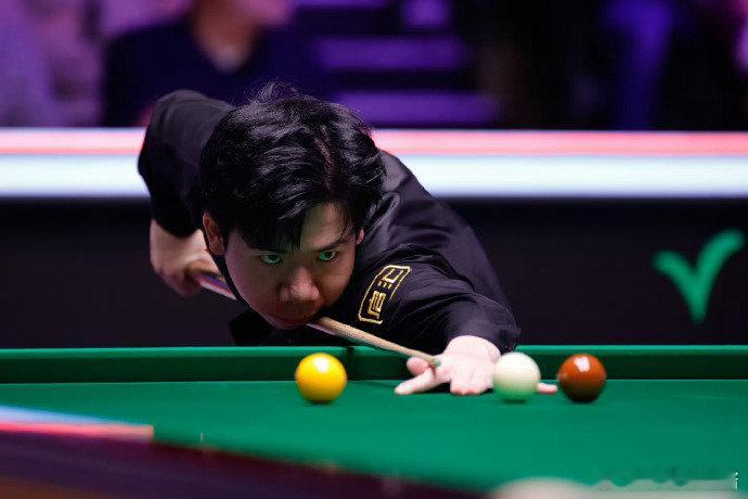 2025斯诺克苏格兰公开赛首轮，雷佩凡打出两杆50+、一杆破百，大比分4-3战胜