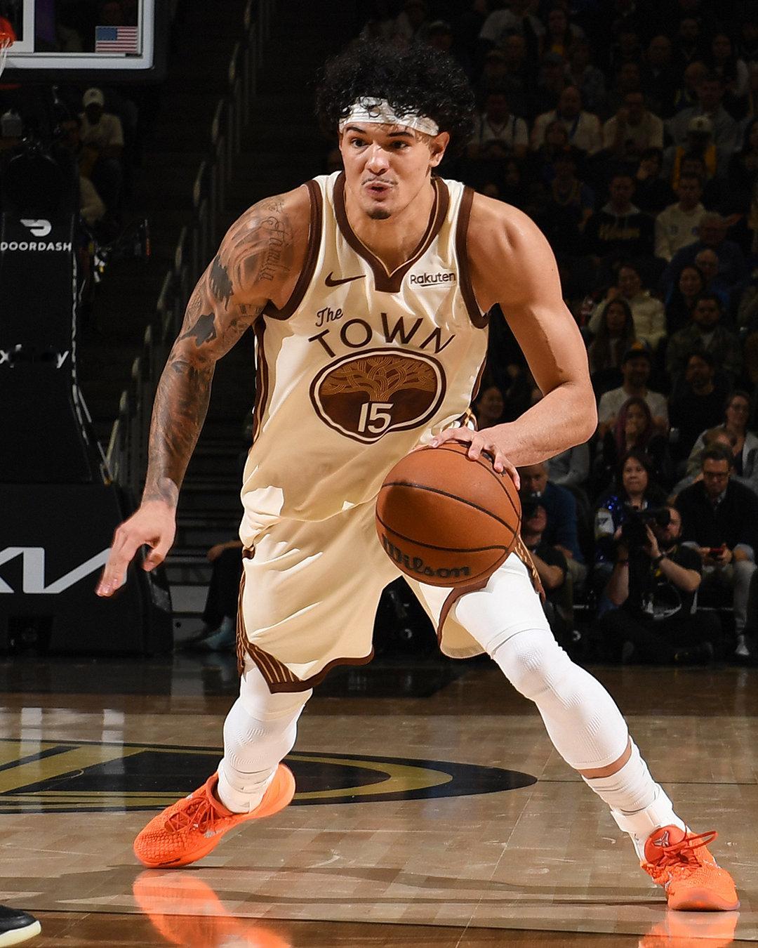 桑托斯16分，8篮板，2助攻，1抢断。勇士绝杀灰熊