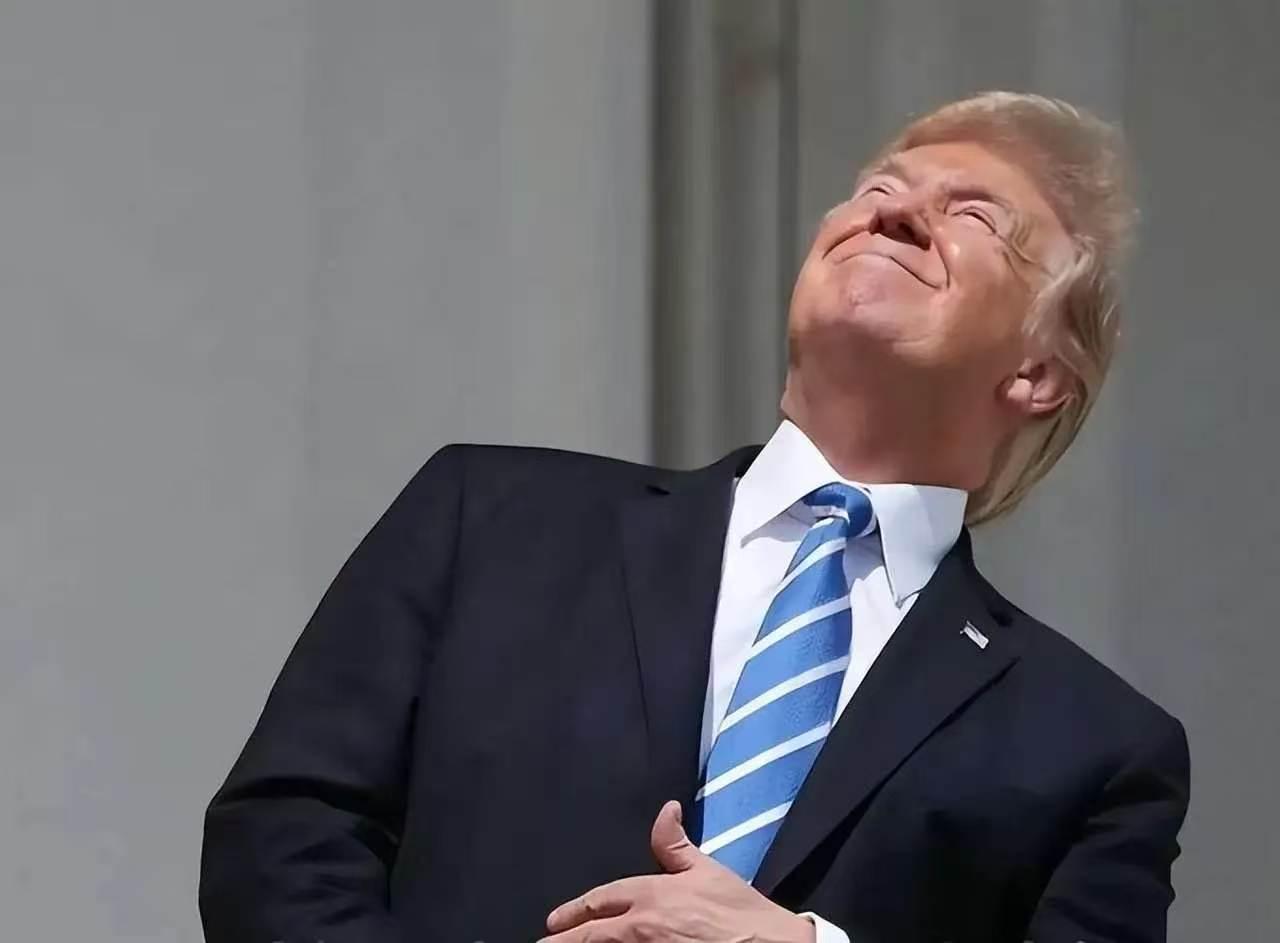 特朗普高调宣布完成