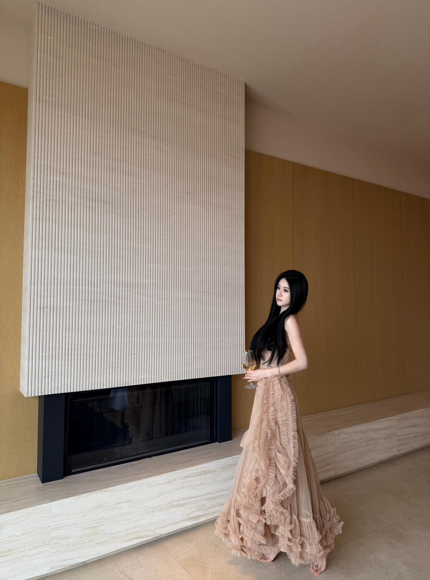 我不敢去依赖任何一个人 我害怕有一天一个人离开我 那我只能站在原地手足无策