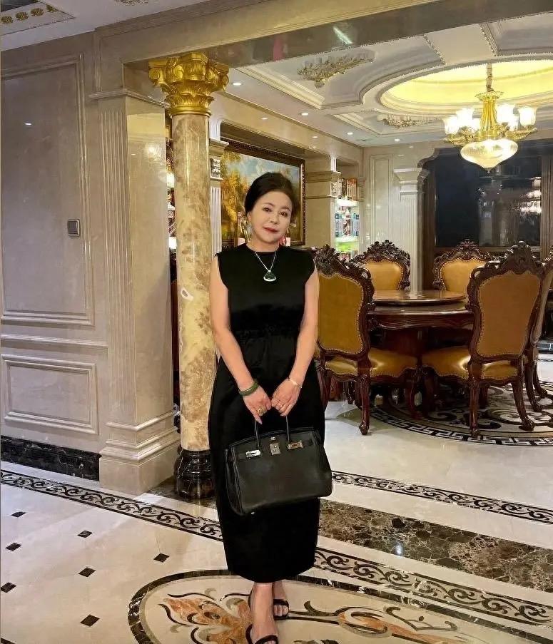 救命！穿对衣服居然能少受欺负？普通人必看的自保干货

别划走！这篇内容可能帮你避