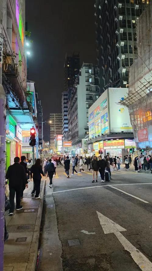 前段时间去香港旅游，实话实说，香港这半年的处境确实有些惨淡。据统计，这段时间香港