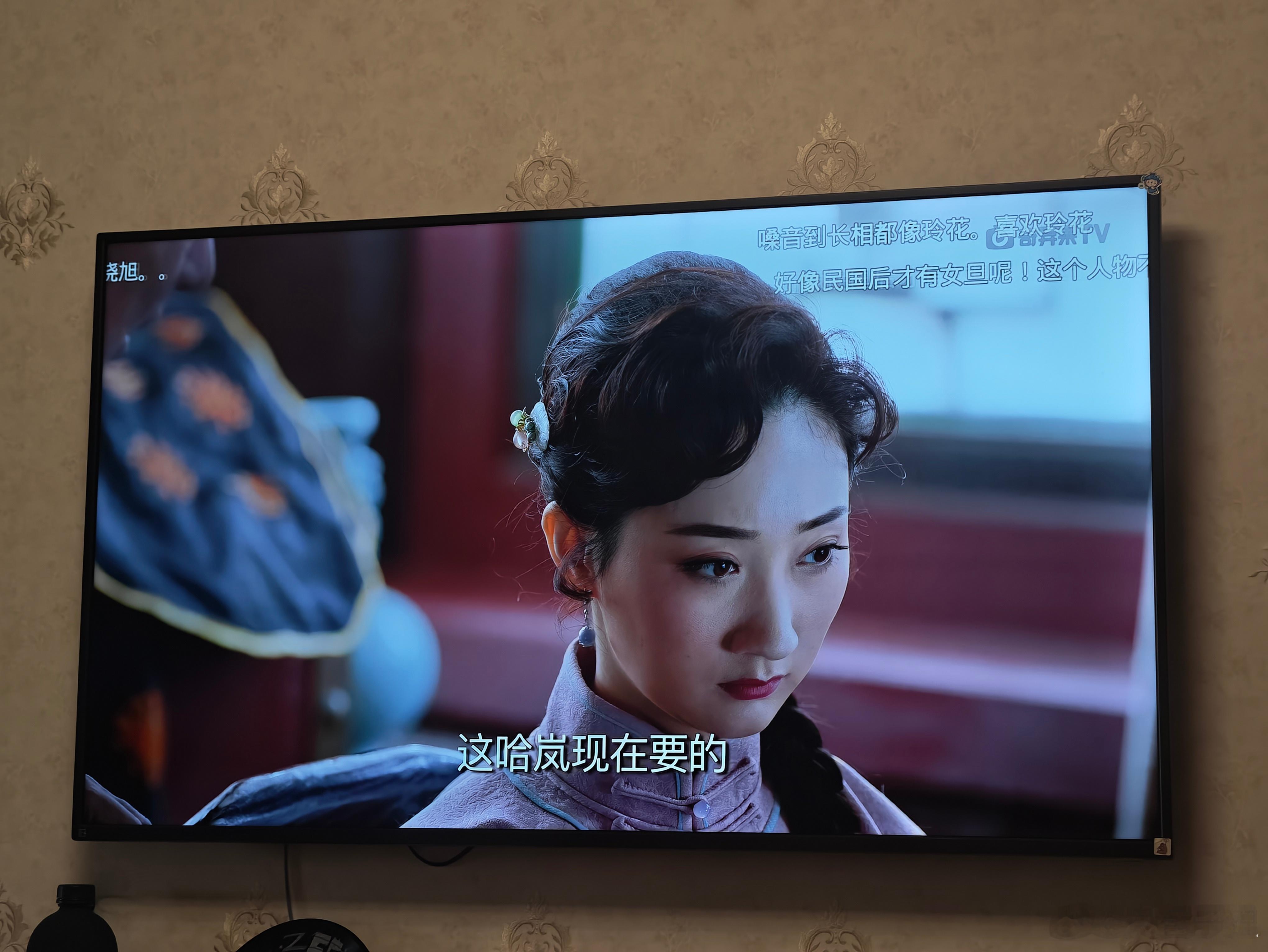国内一年仅卖2763万台彩电这个我想大家想想也就明白了吧，你们一年看电视的时间加