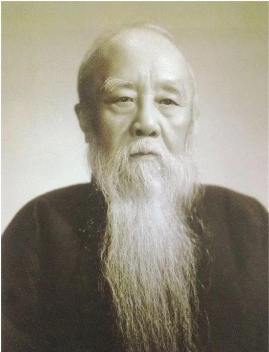 1901年，19岁的马一浮丧妻，岳父心疼他的遭遇，询问他：“我的三女儿已经14岁