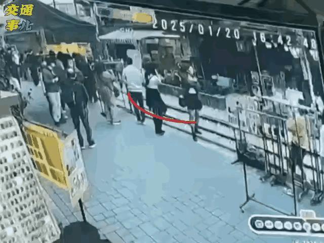 为了拍一张照片，把命都拍没了，真是太不值得了！天下的美景有的是，到哪里拍张照片不