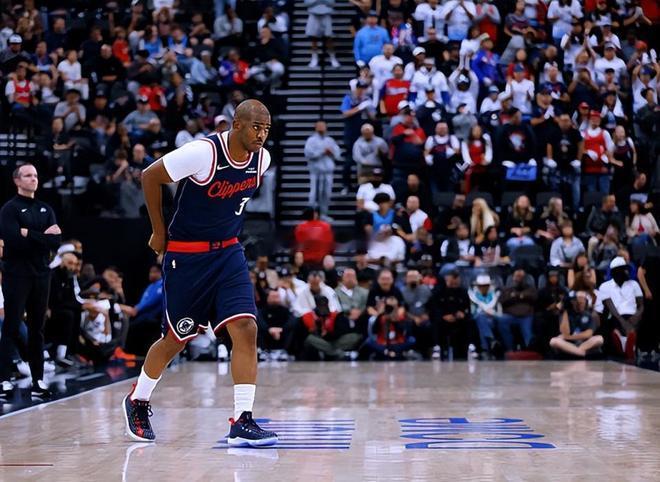 纽约尼克斯可能是保罗的潜在下家。不过尼克斯目前也同样受到工资帽的影响没有办法为保