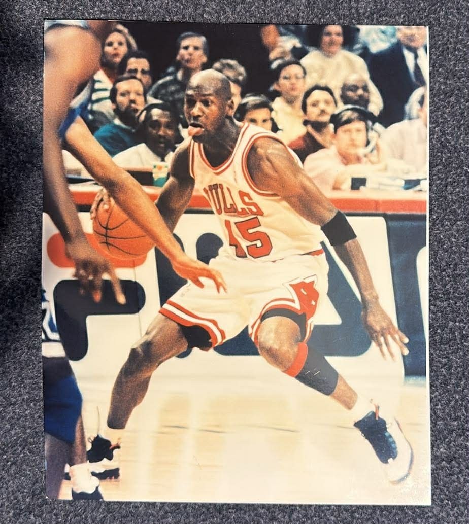 Michael Jordan 👅 Corssover 