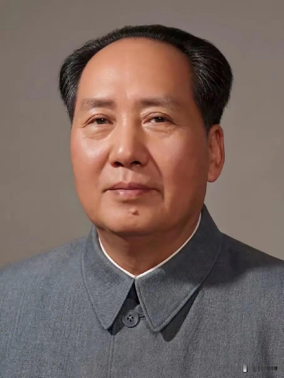 每次看见伟大教员，我的心情就为之而动容，每次看见伟大领袖毛主席的画像，心中总有想