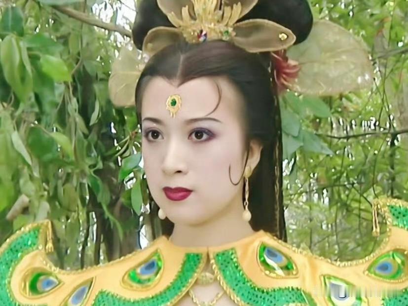 别整容！别整容！
我说的你可以不听
孔雀公主金巧巧用亲身经历相劝，你能不能听一听