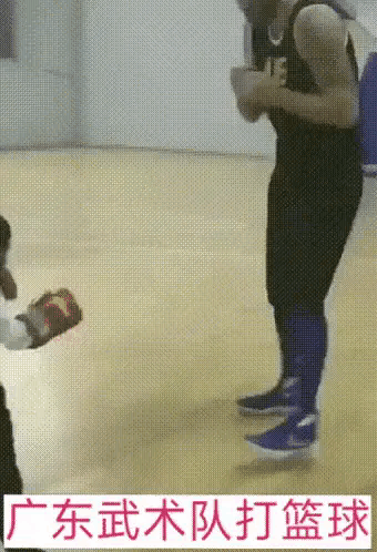 球迷真的懂球，哈哈cba