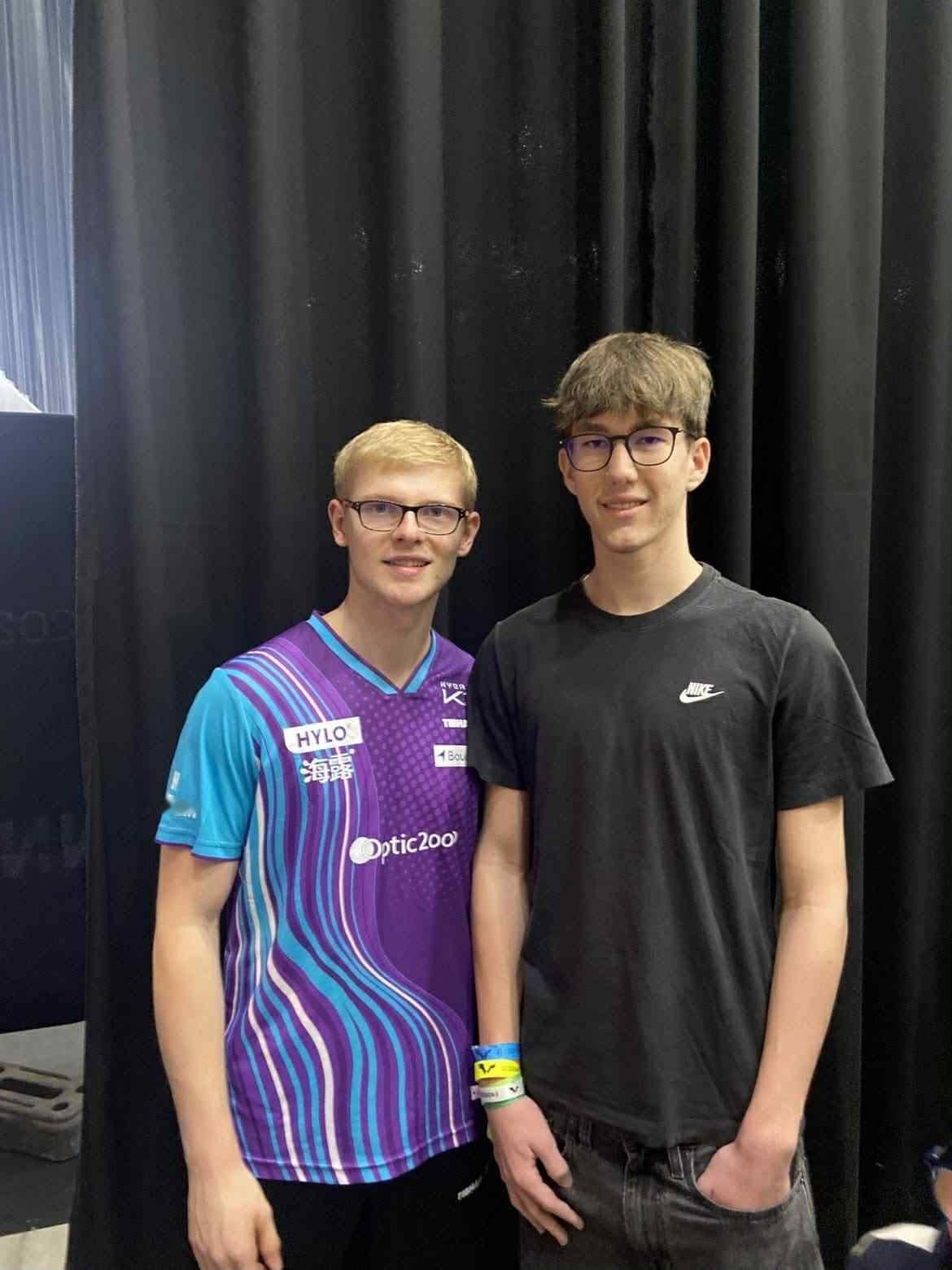 小fe依人 这些青少年选手真高[捂嘴哭] ​​​