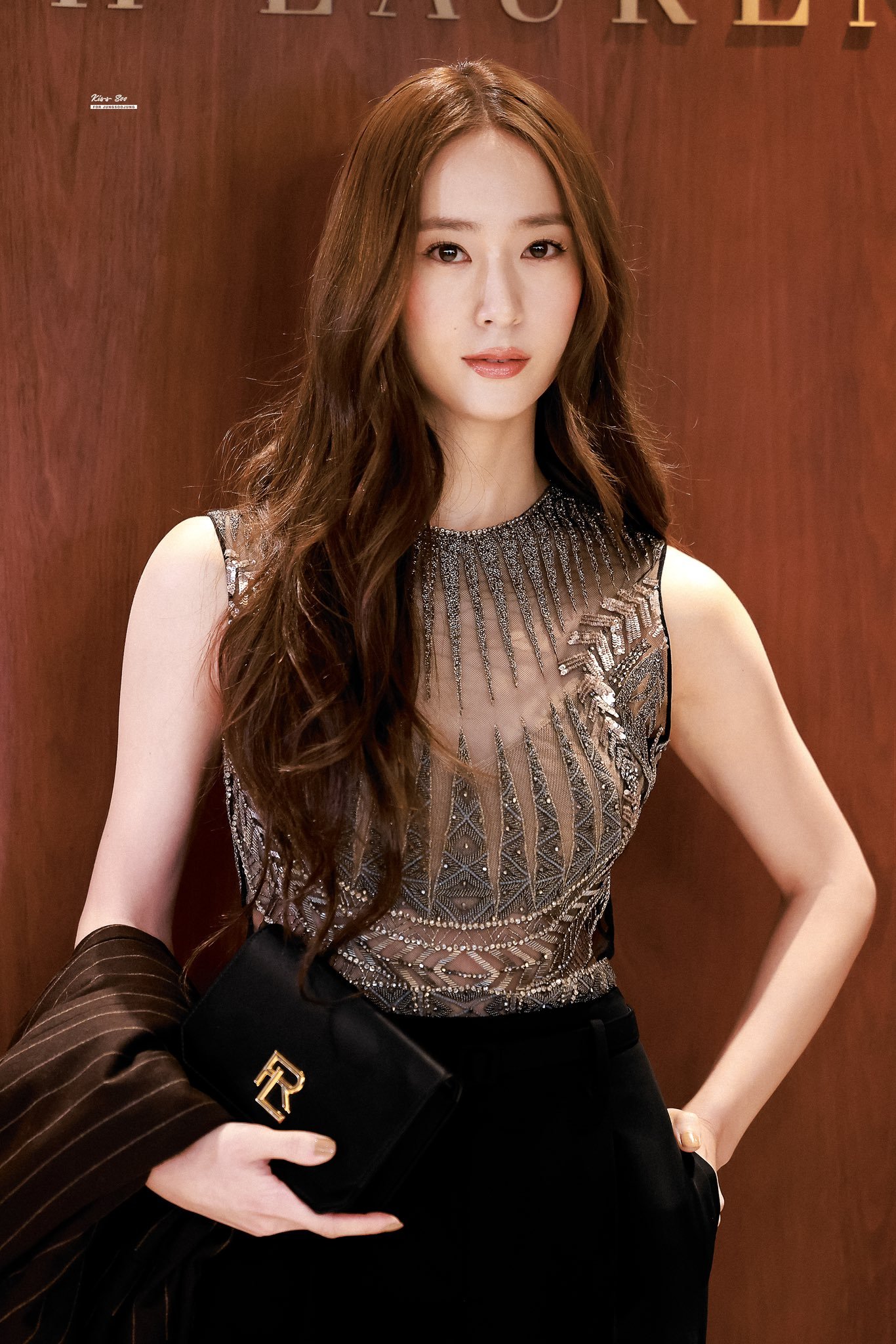Krystal… 这是女神级别的… 