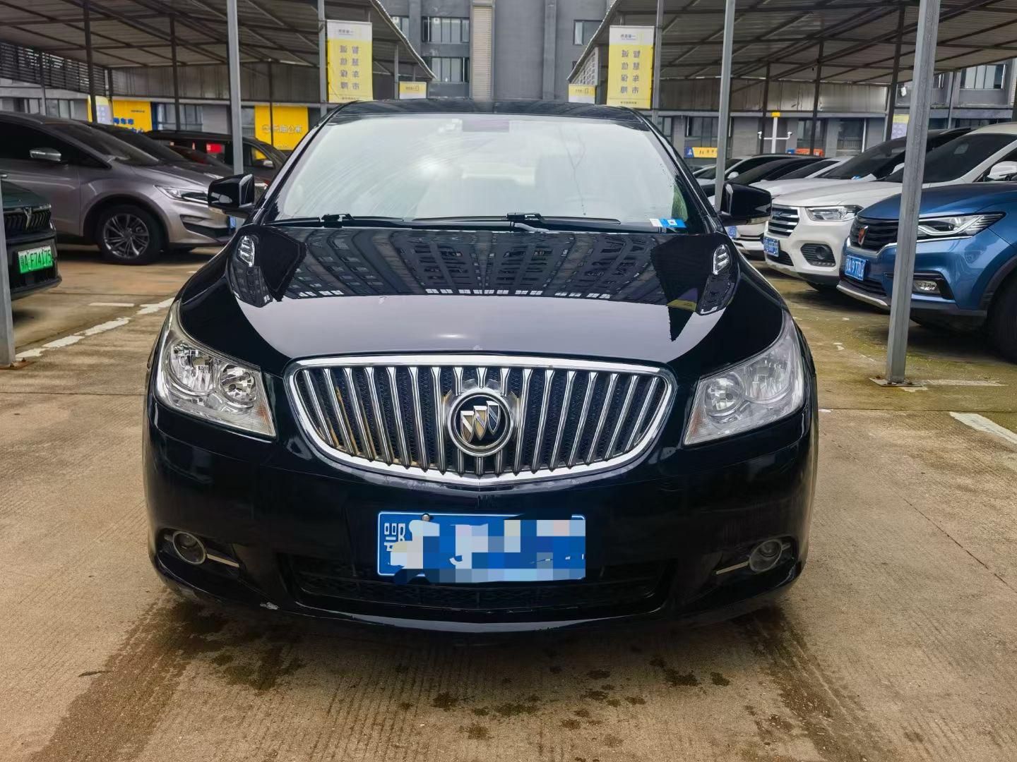 拿下12年2.4新款君越，10万公里实表，发动机，变速箱完美状态，大天窗，真皮座