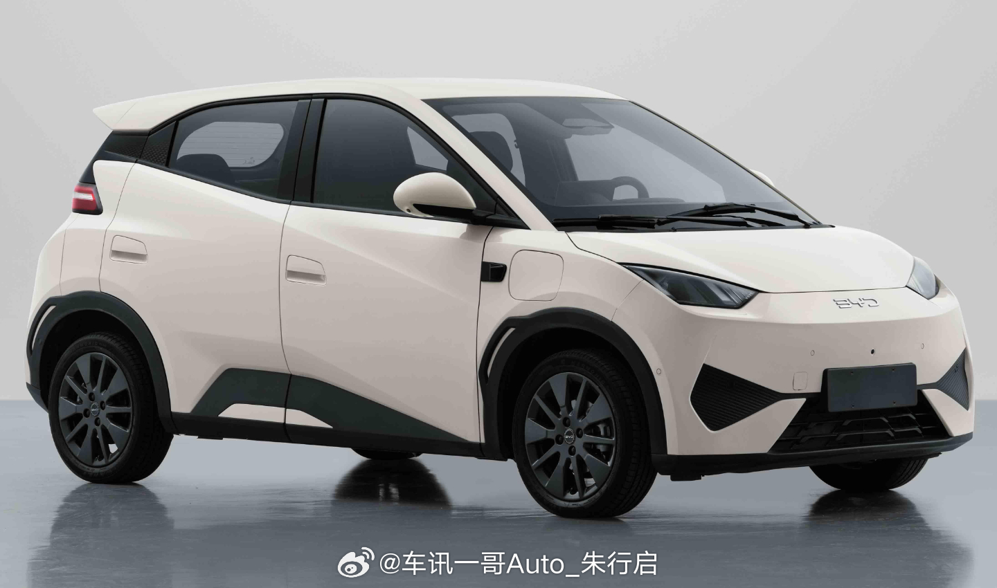 新款比亚迪海鸥最新实车图曝光，新车增加车顶激光雷达，驾驶辅助系统可能会升级到天神