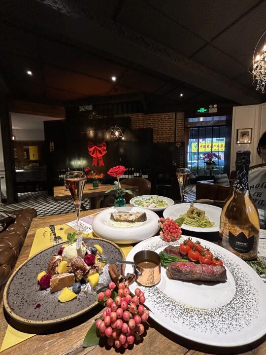 大连新发现的，能呆一下午！巨chill。。