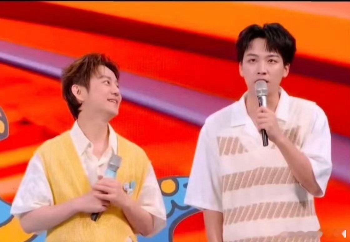 吴泽林一句话让何老师难过 有些话孩子是无心的，但听到的人却放在了心里。吴泽林啊，