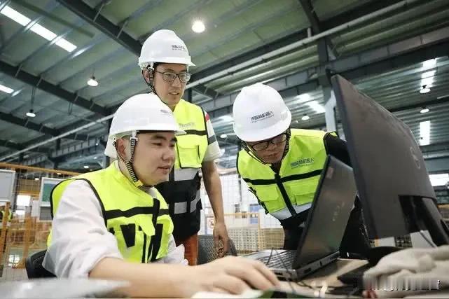 2025年中国收入最高的十大行业，看看有你没有
 
2025年，我国产业升级持续