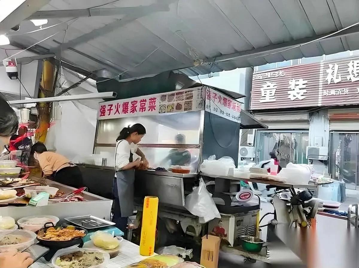 发现没？体力家庭难创业

但小生意家庭却能轻松起步

背后藏着个扎心真相：不是人