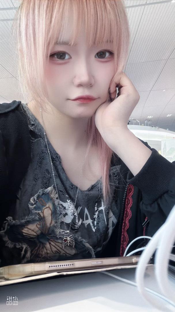 （             ）能飞✈️  ​​​