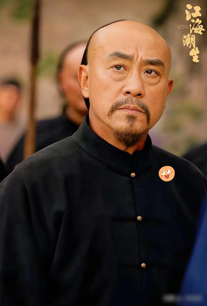 看了《江海潮生》，才知道为啥央妈连夜把《种墨园》播完，原来是为了恰好赶上何冰演的