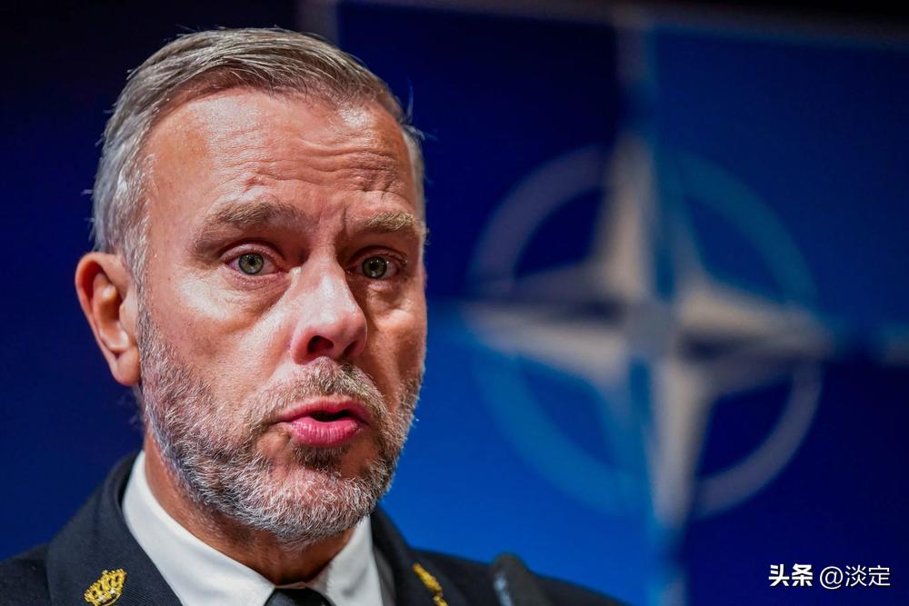 北约军事委员会主席德拉戈内表示：“从作战角度看，乌克兰的战斗已经陷入僵局，是时候
