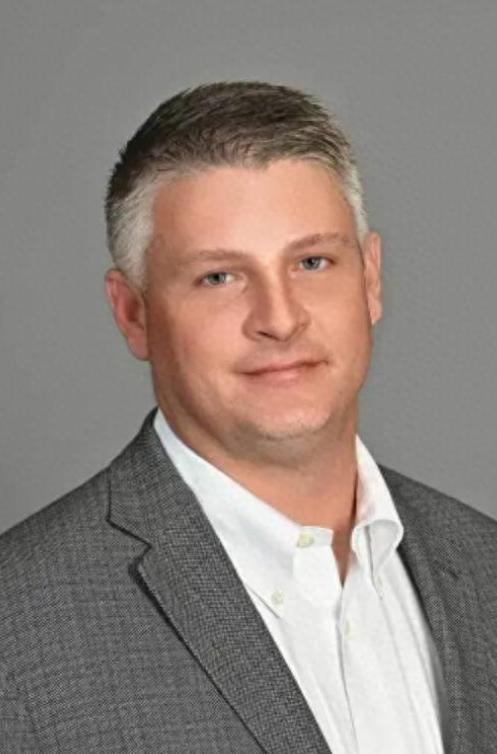 【公司高管被诉性侵：职场性侵与报复的深渊】一项诉讼揭露了美国一家市值数百万美元公