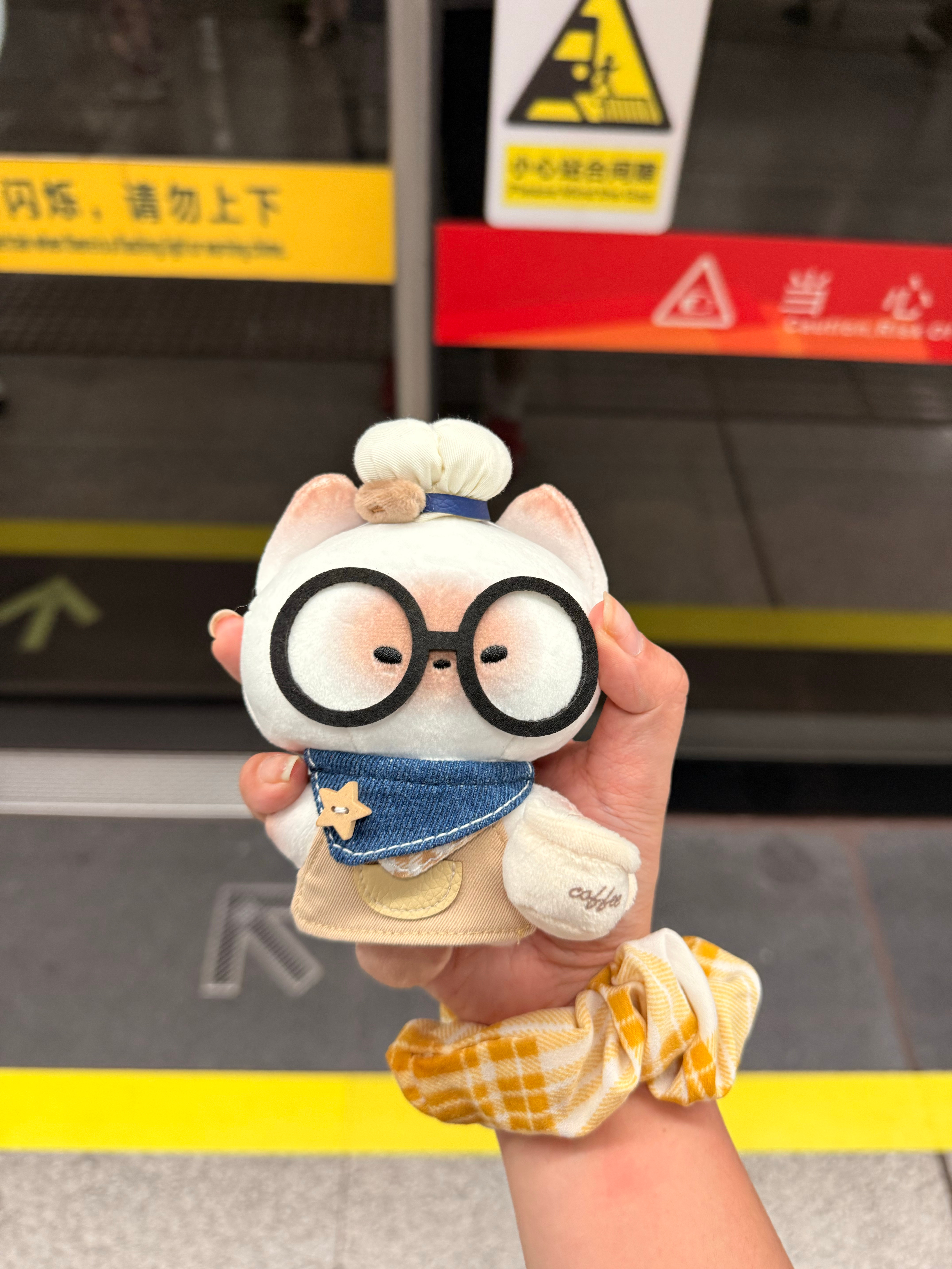 就这样两个人吭哧吭哧的吃了6个菜 