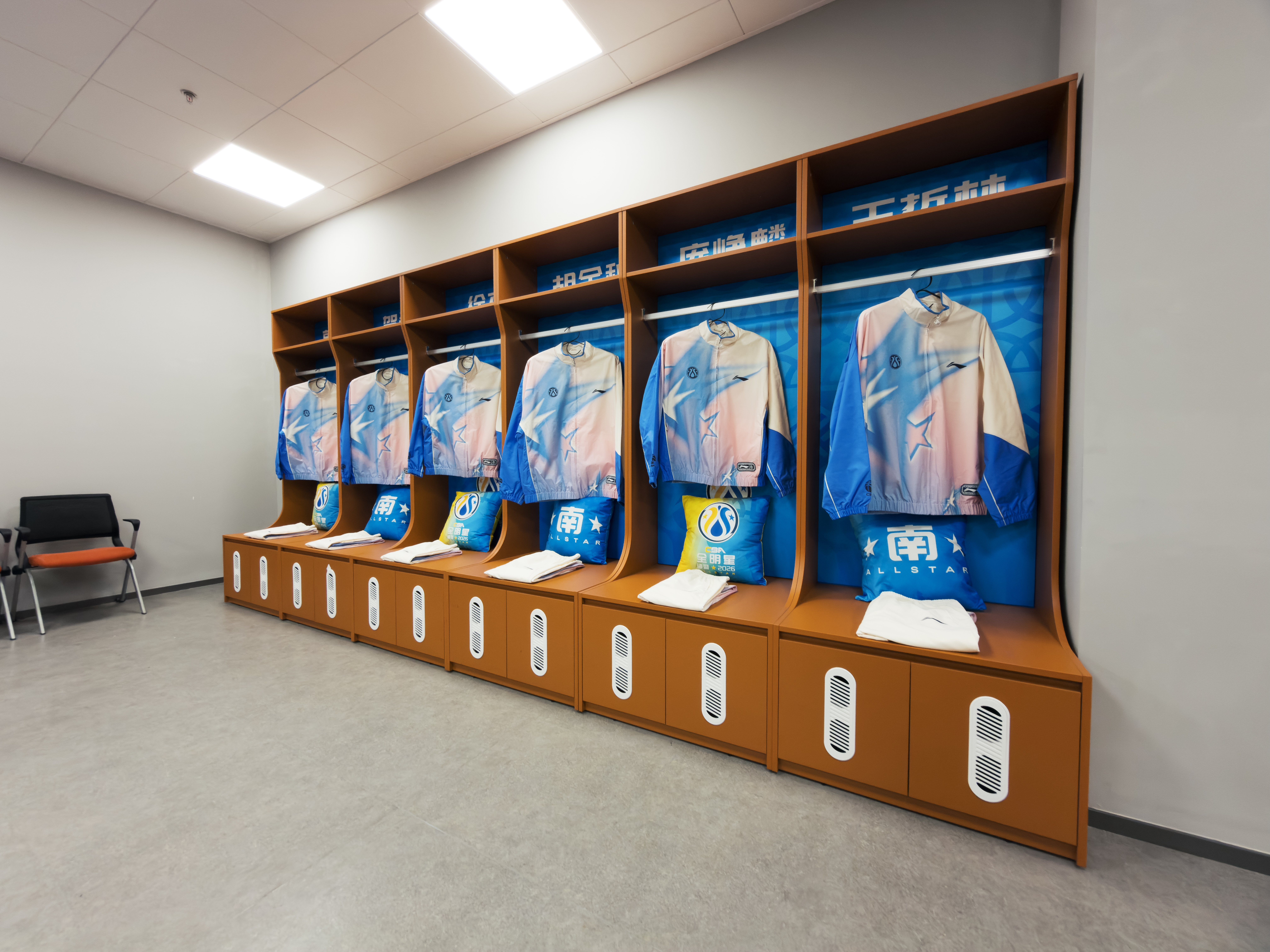 水唬篮球 从暗示到明示，亟待制作...国内首档VR全景专访check那就看我的李