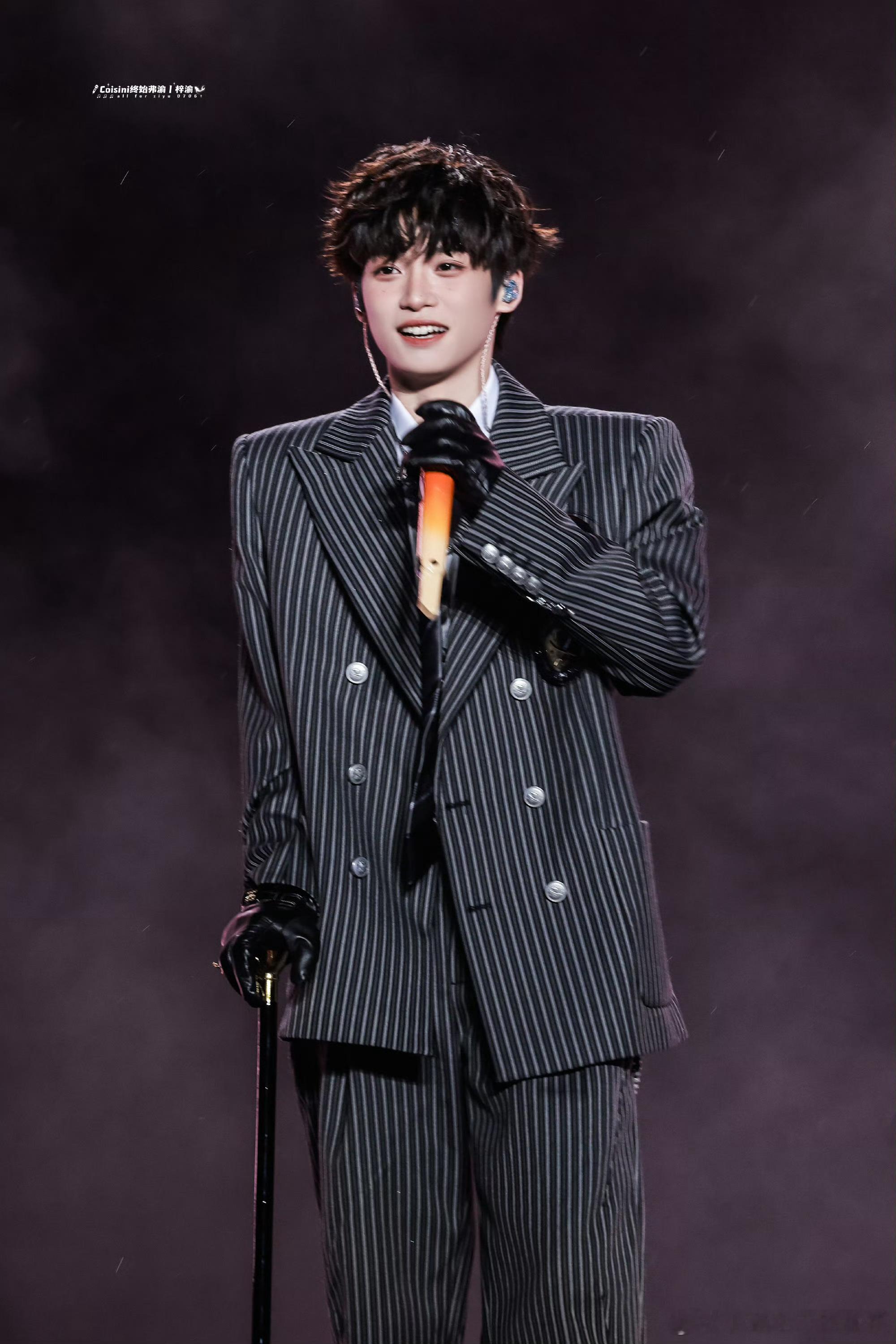 梓渝 🔮梓渝百度地图臻品语音品牌代言人 “晚风依旧，夕阳绚烂，满眼皆是你” 