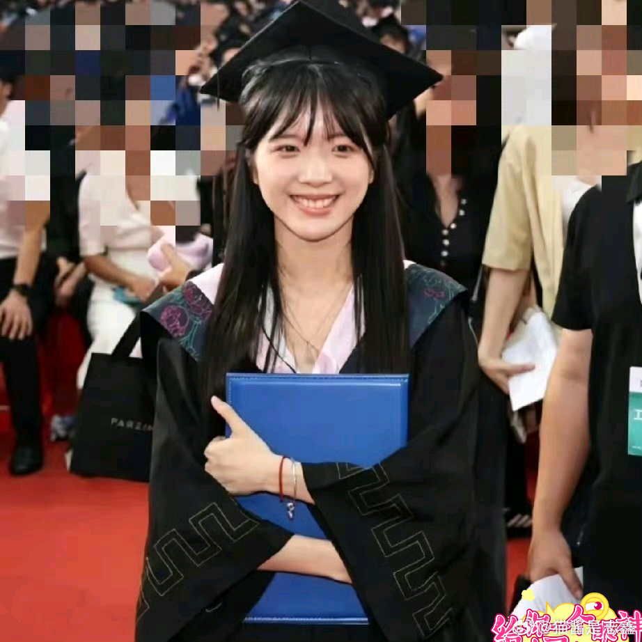 李思潼演完“谢南枝”大火之后，总频繁上热搜原因其实很简单，不是她故意炒作，也不是