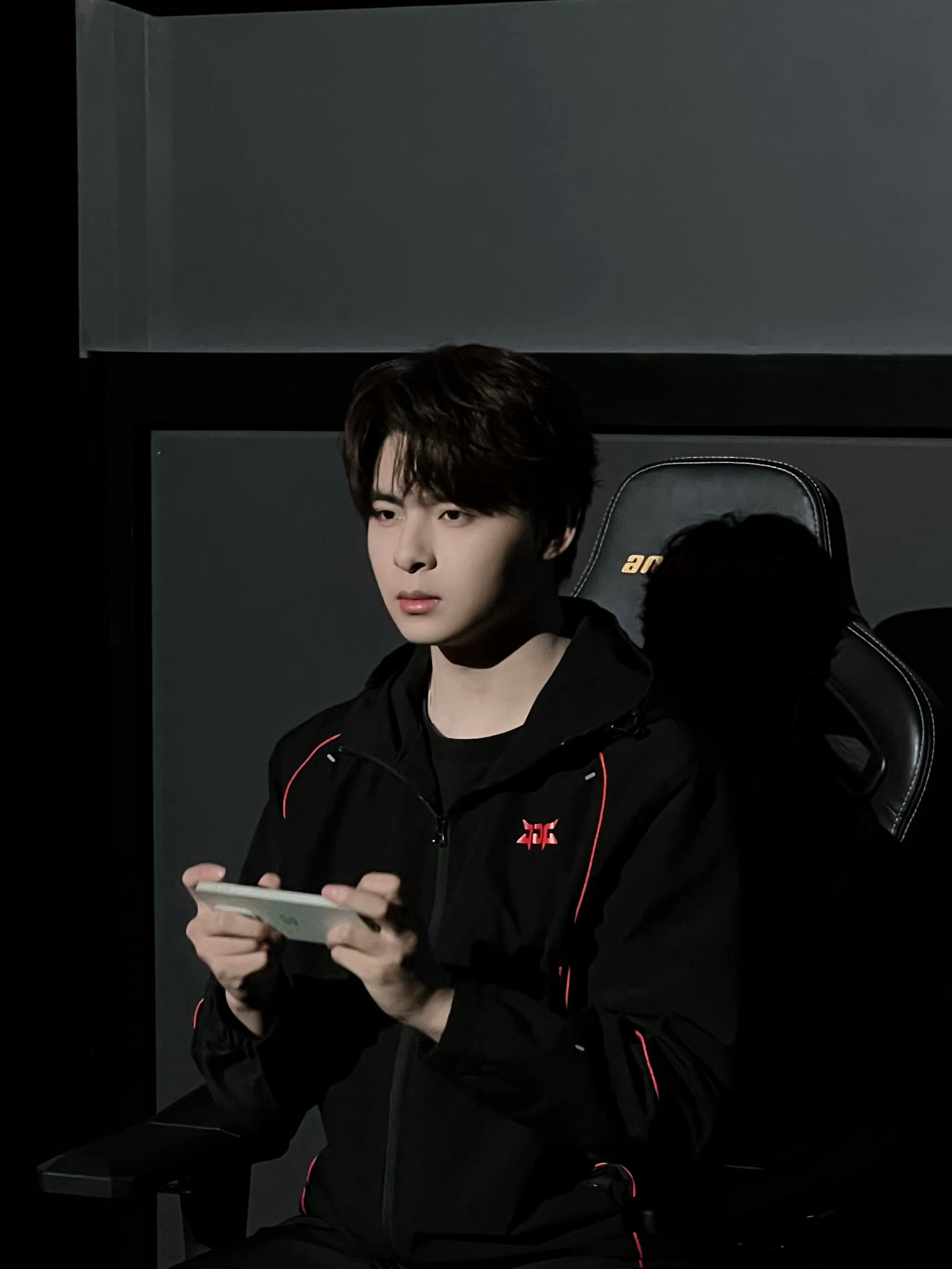 伞兵paraboy  往那一坐就帅飞了pel春季赛倒计时1日2026pel春季赛