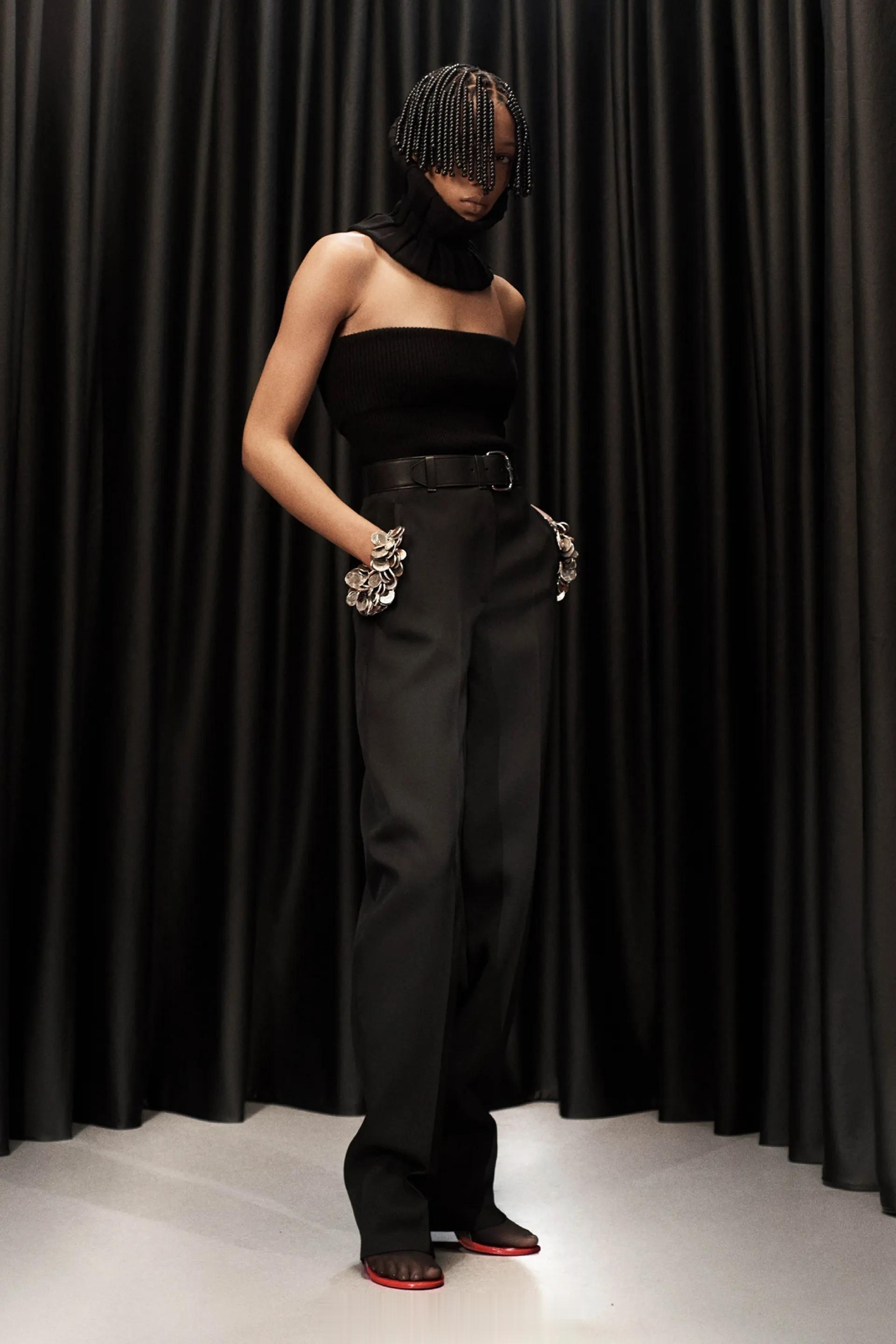 • Alexander Wang Resort 2024此次系列与品牌一贯的风格