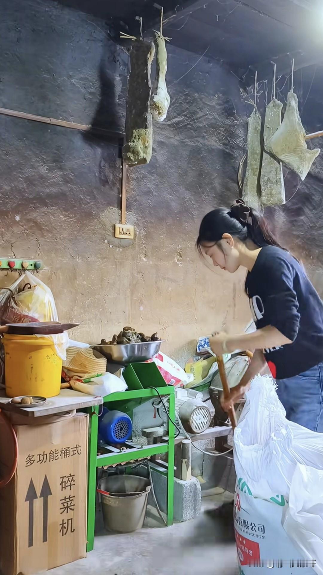 为什么有些女孩子明明穿搭很普通，但仍然会给人一种赏心悦目的感觉？