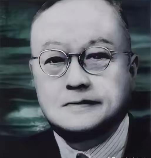 1944年12月，蒋介石怒骂中统特务头子徐恩曾：“你的妻子，在成都放高利贷，逼出