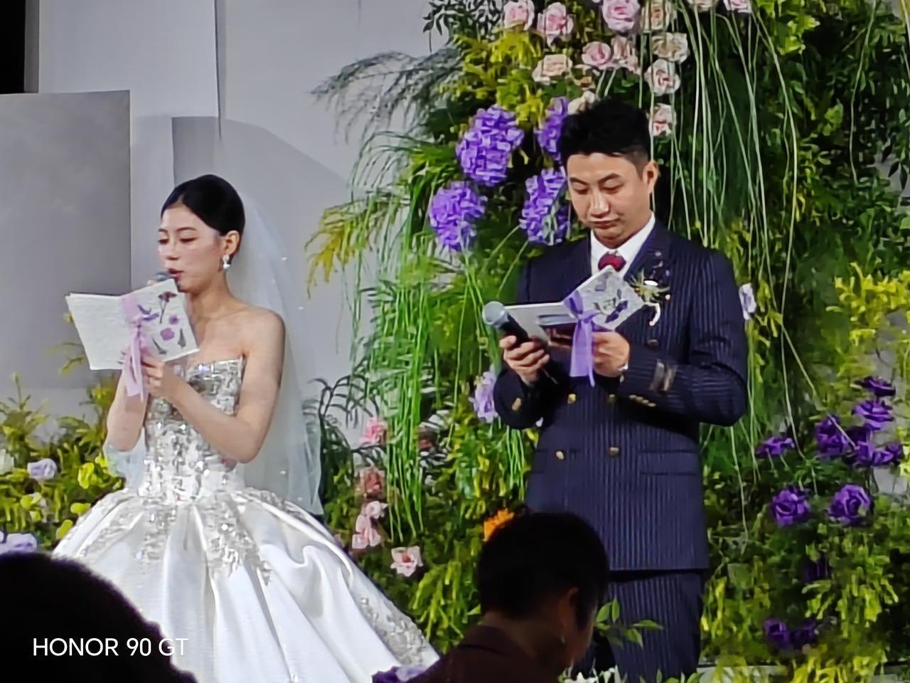 晒图笔记大赛不请婚庆，不请主持的小夫妻，祝你们白头偕老