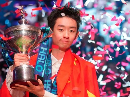 中国22岁小将吴宜泽创造历史，成为首位00后斯诺克世锦赛冠军
 
北京时间5月5