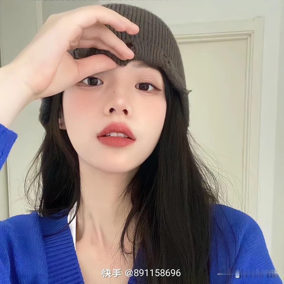大家好，我是小橘！
今天来讲一个短故事〈谋杀〉
地主时代有一条村庄，住着一位很有
