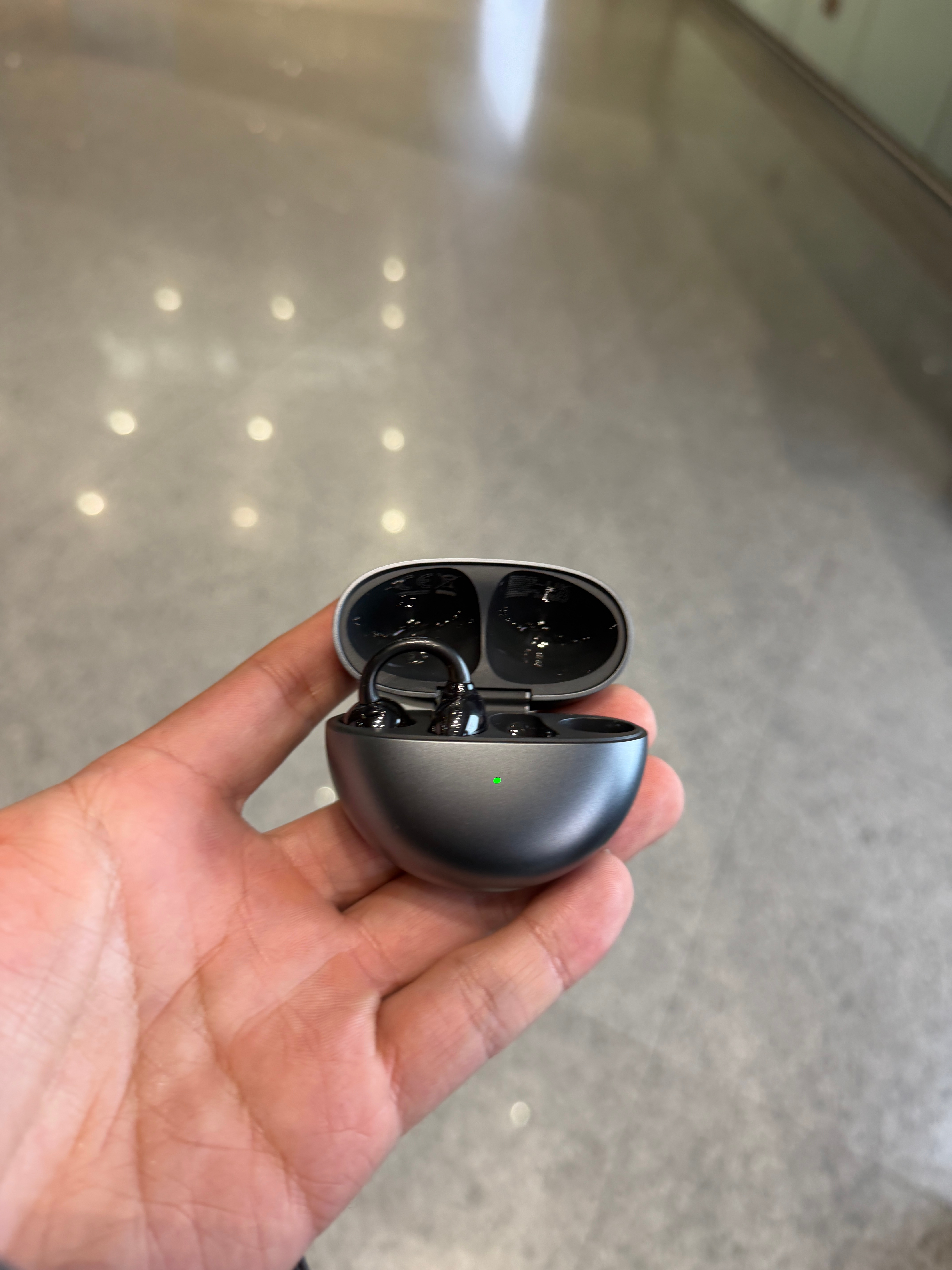 华为这个耳机戴着真的太无感了啥时候从耳朵上掉下来我都不知道这是个悲伤的故事 北京