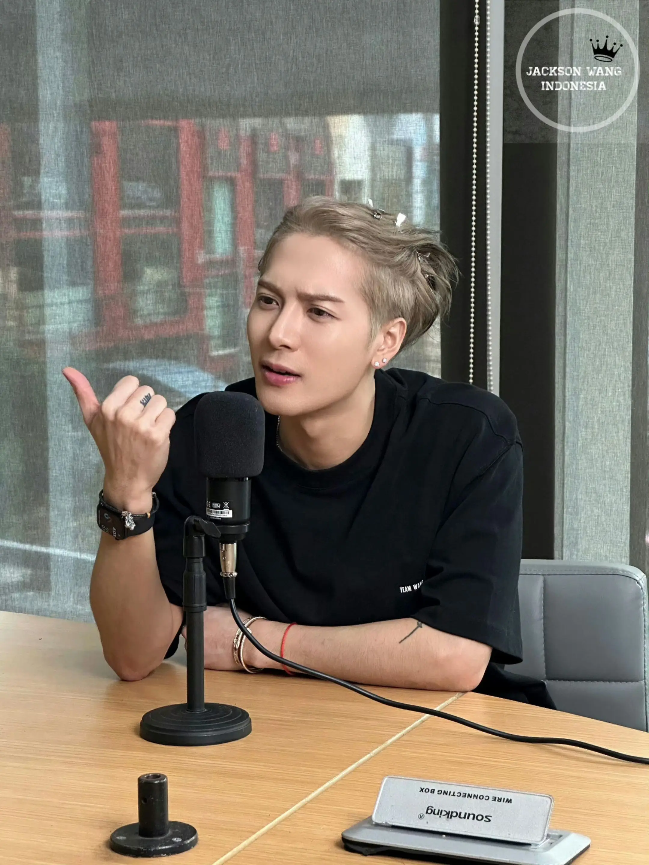 老师你长得好爽🥵。