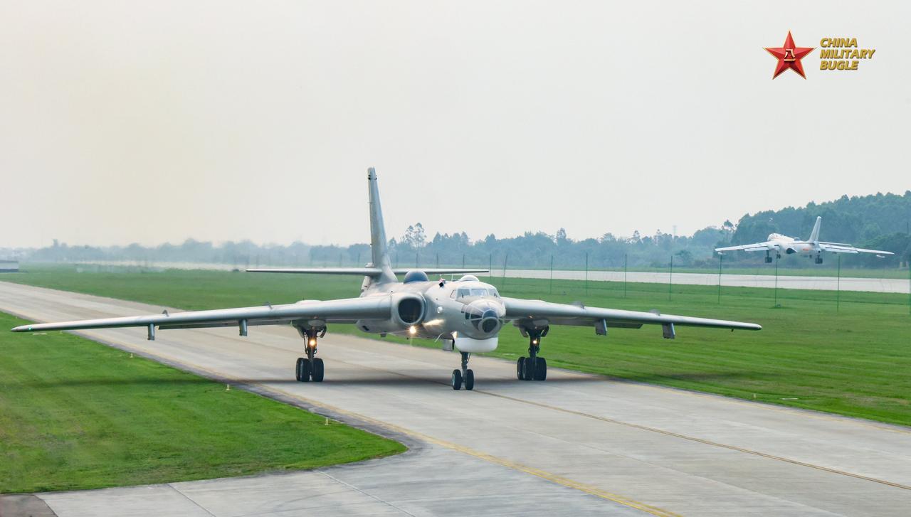 老“战神”不怒自威！南部战区空军所属的H6-G和H6-J战略轰炸机起飞，开展常态