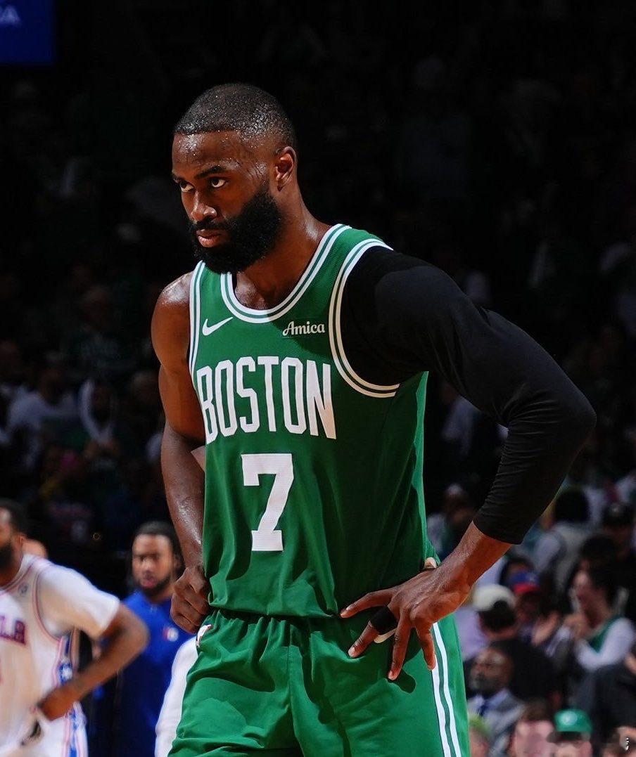 这下尴尬了，又一次陷入交易流言的布朗，又没走成…nba字母哥被交易到热火