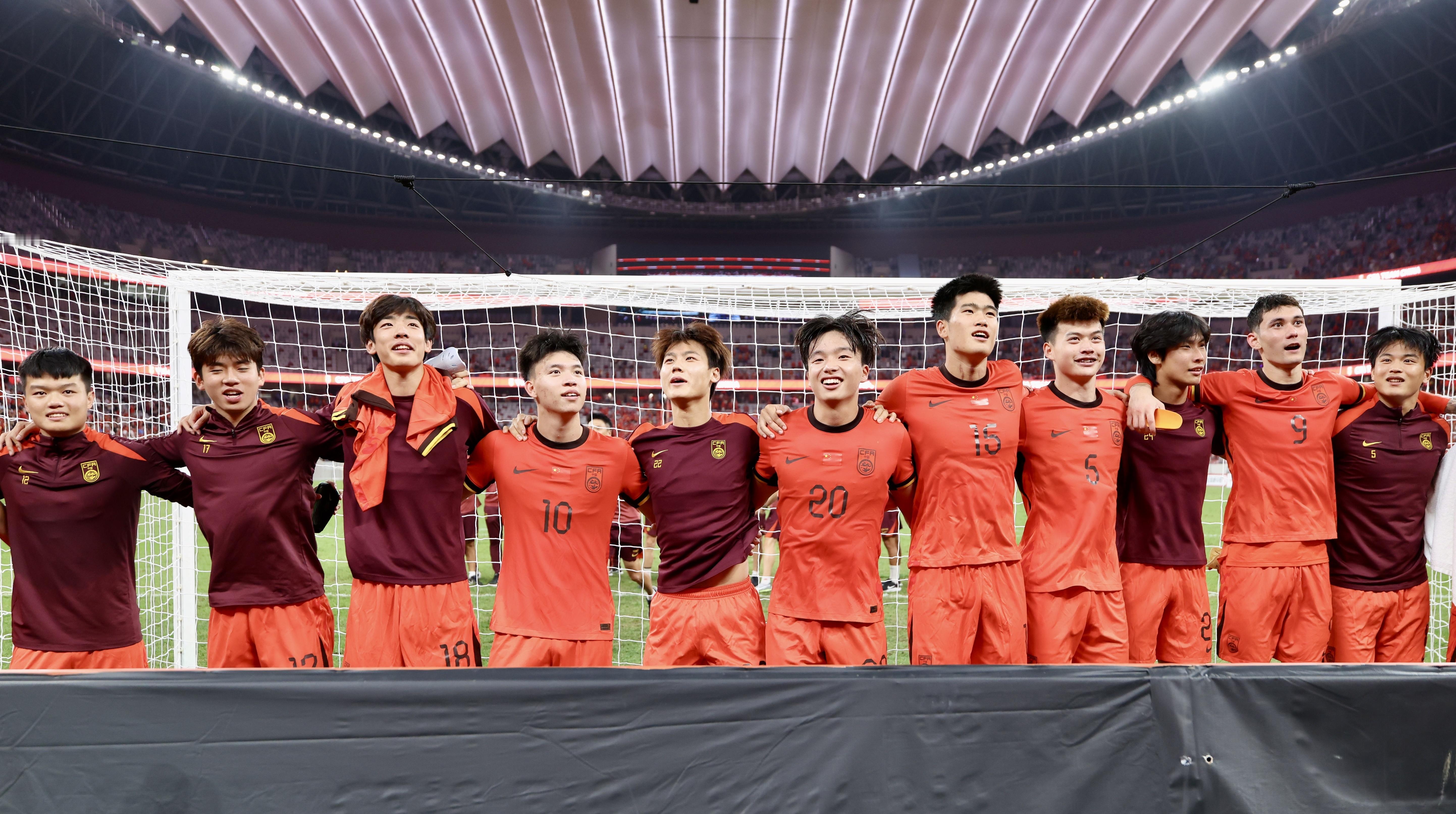 U22国足11月参加熊猫杯 据消息，中国U22男足为备战明年一月进行的U23亚洲