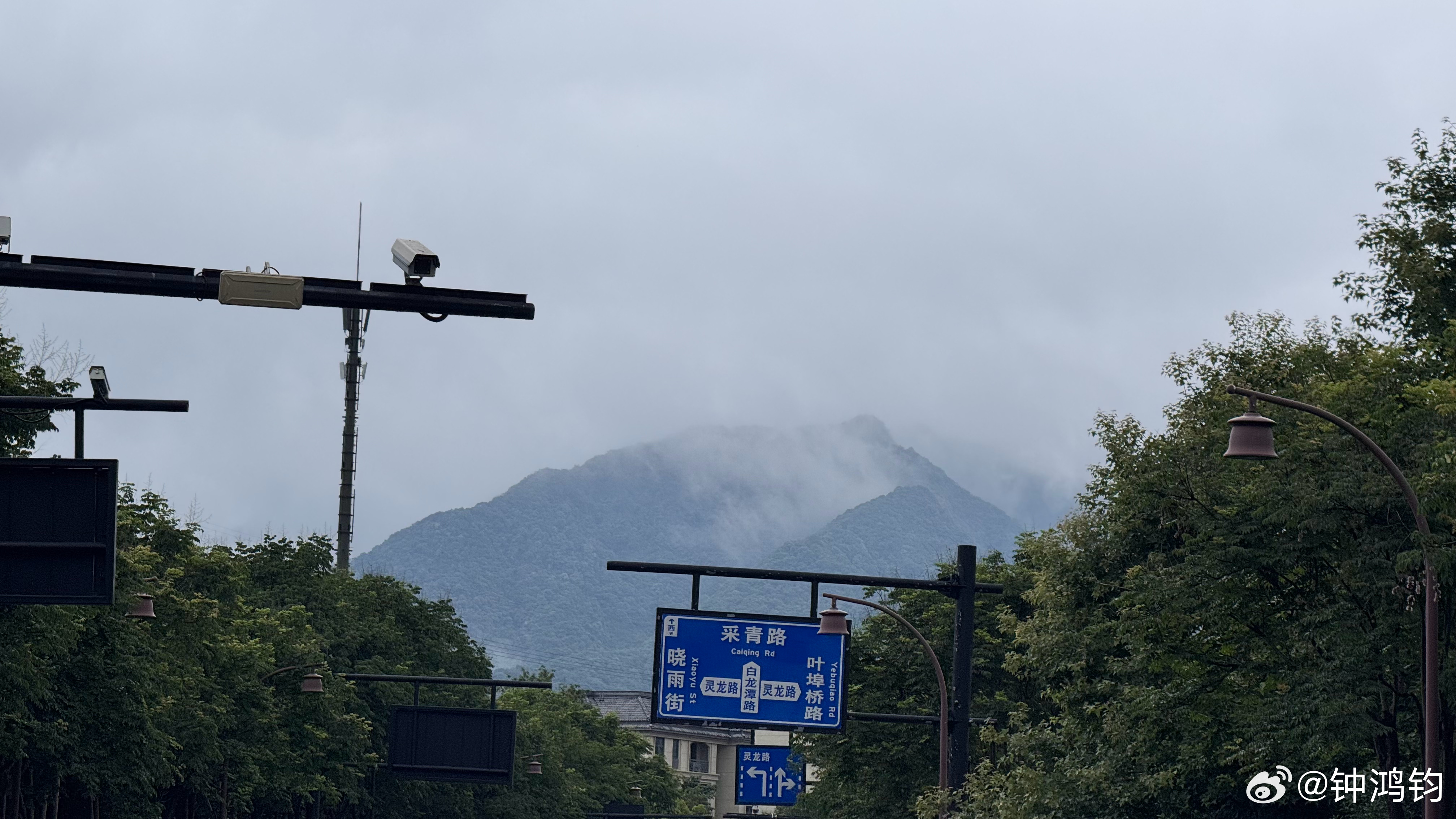 各位在大学的老师朋友，你们有收到这个短信么？ 杭州