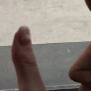 生活不论好坏，每天都是限量版，永远乐观自信，永远积极向上，别让世俗，淹没了生活的
