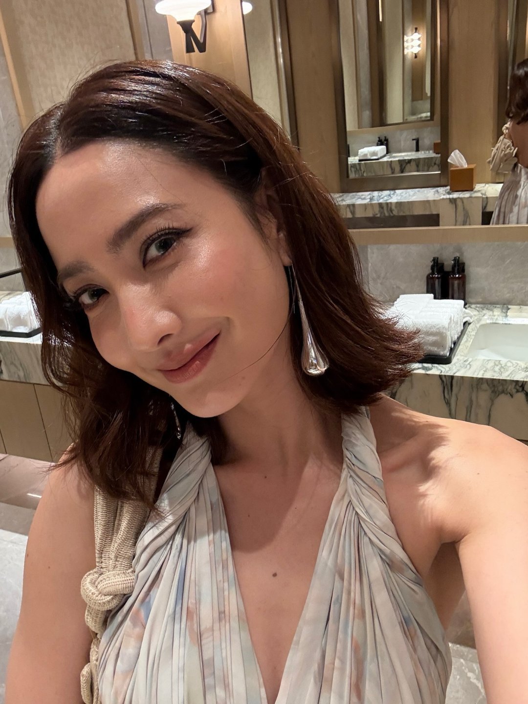 Taew Natapohn｜IG更新🍷 ​​​cr taewaew_natap