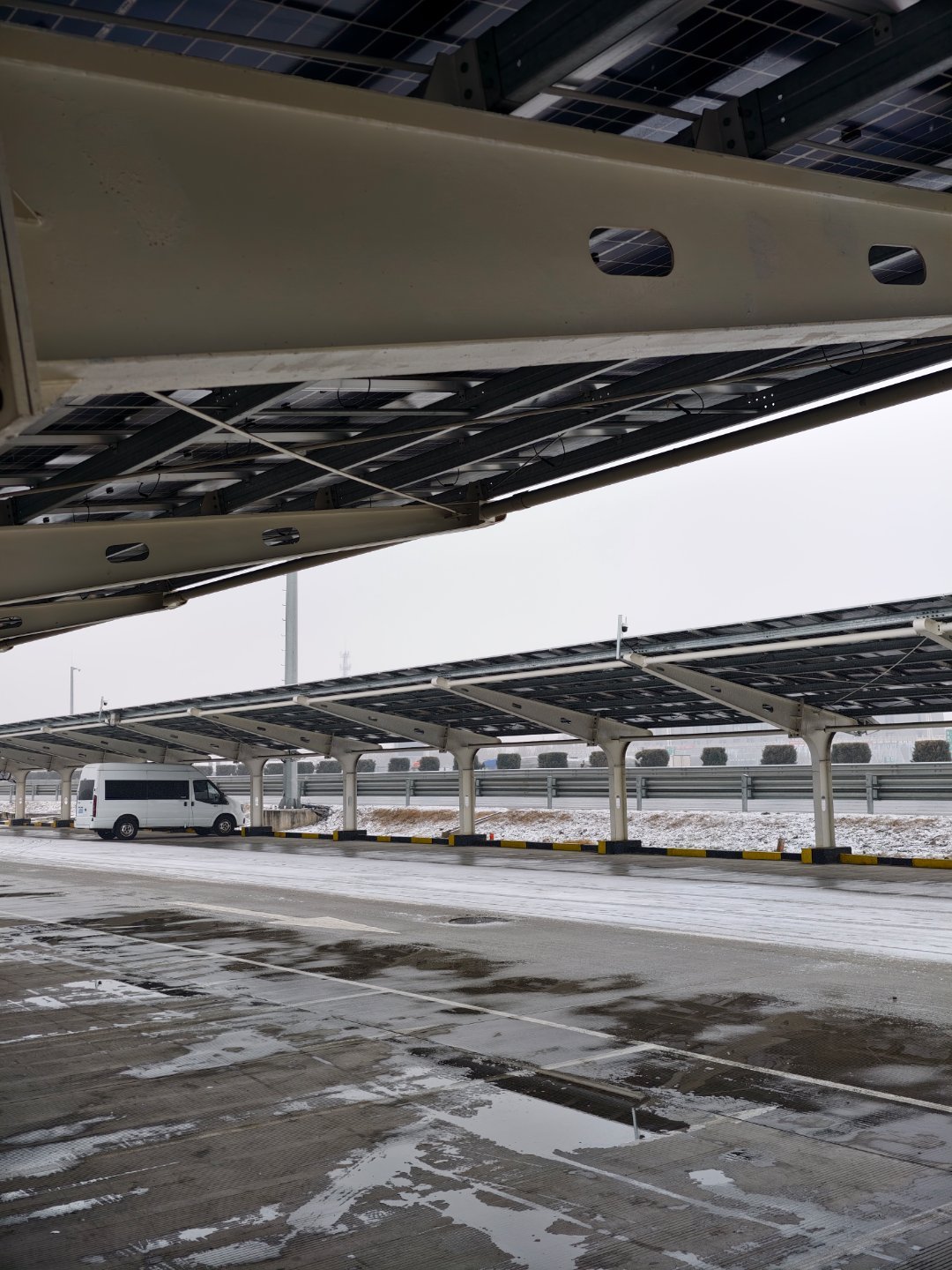 北京鹅毛大雪瑞雪兆丰年一路上看到不少归途的人 