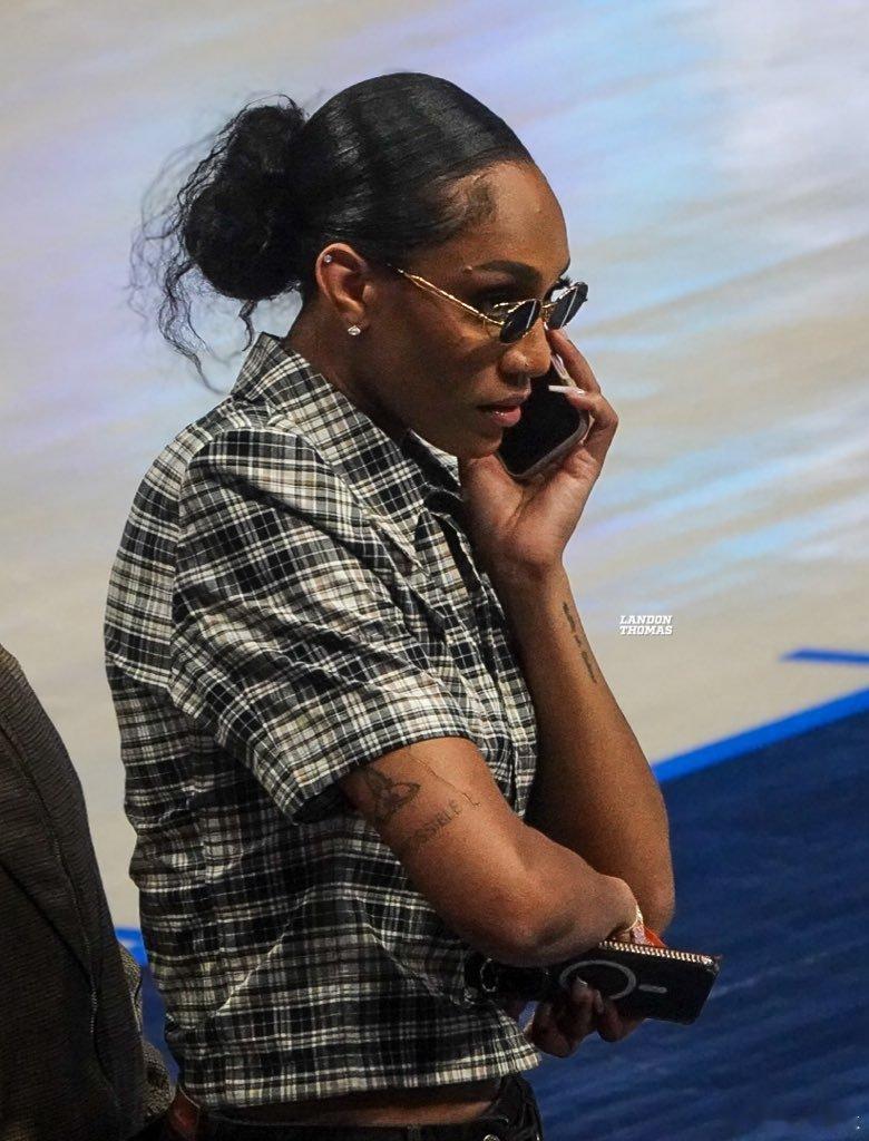 阿贾和阿德巴约如影随形，今天对阵独行侠也去啦热火vs独行侠新赛季篮不住