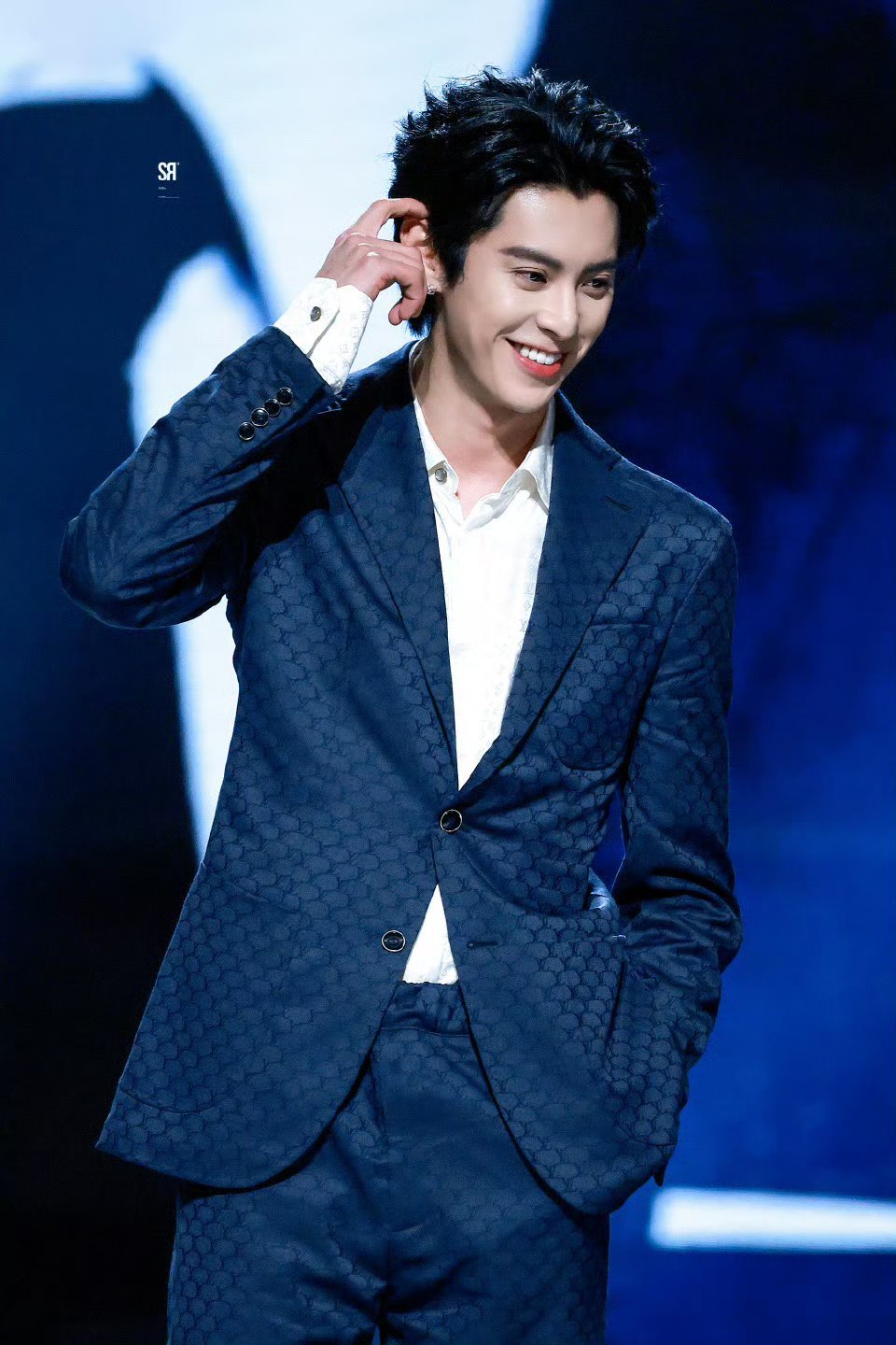 随橙想呢阅文集邮了这么多顶流阅文盛典这么多年阵容真的全是大咖，胡歌、赵丽颖、张若